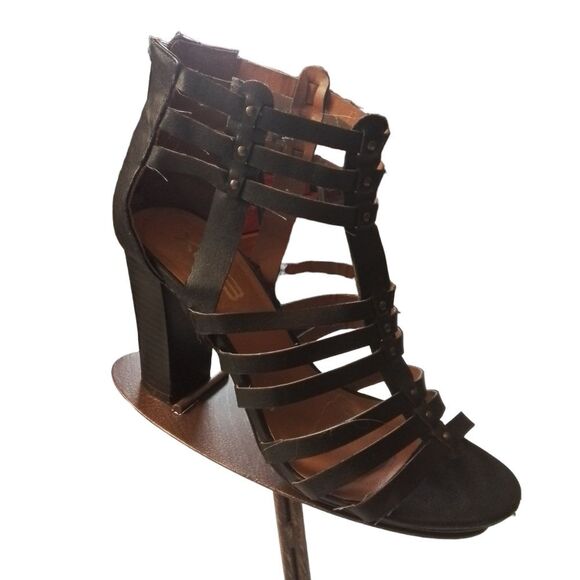 X2B Gladiator Sandals Black Leather Brass Grommeting Back Zipper 3"-4" Heels - Picture 9 of 12